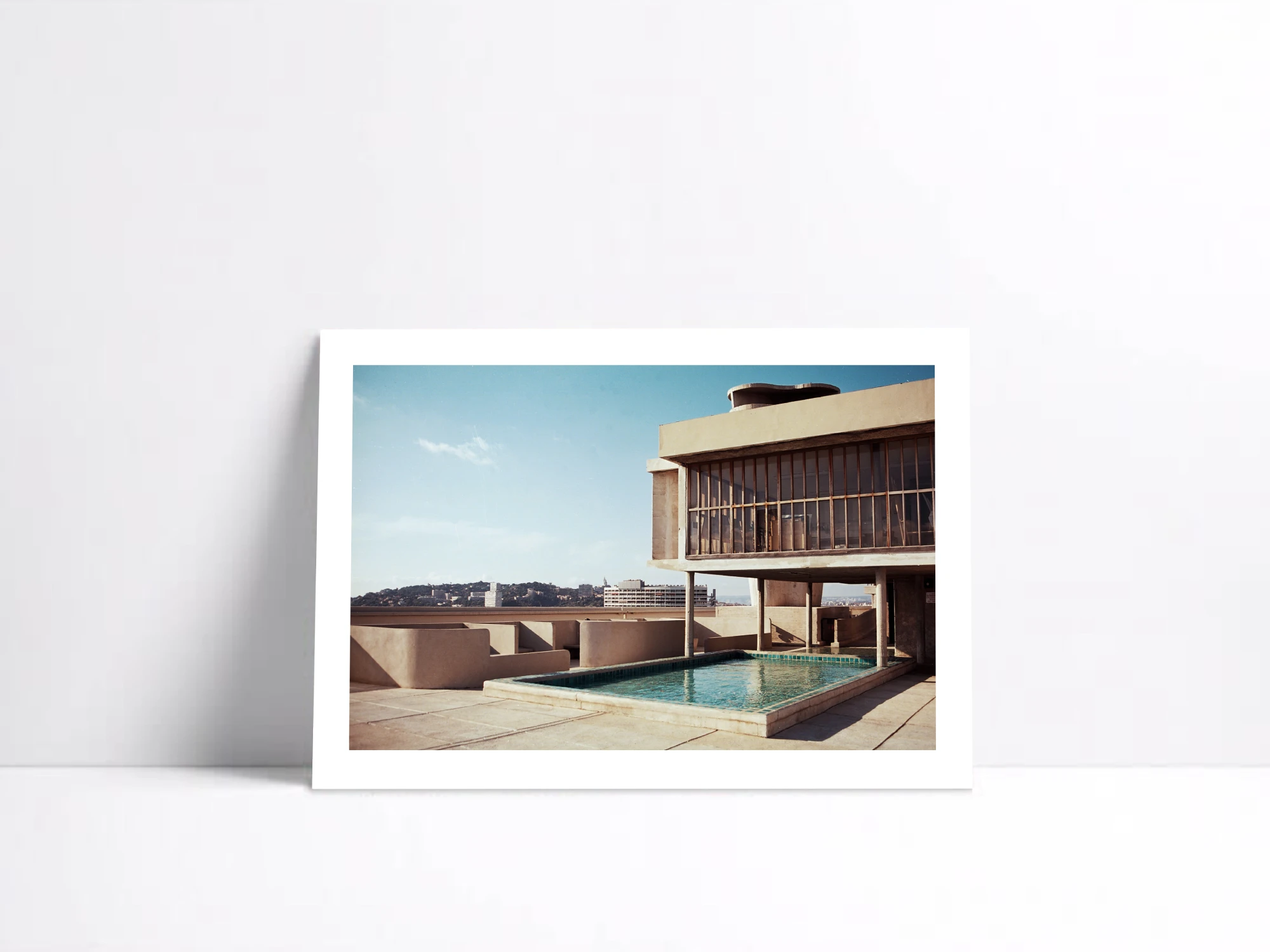 Toit de la cité radieuse du corbusier à Marseille