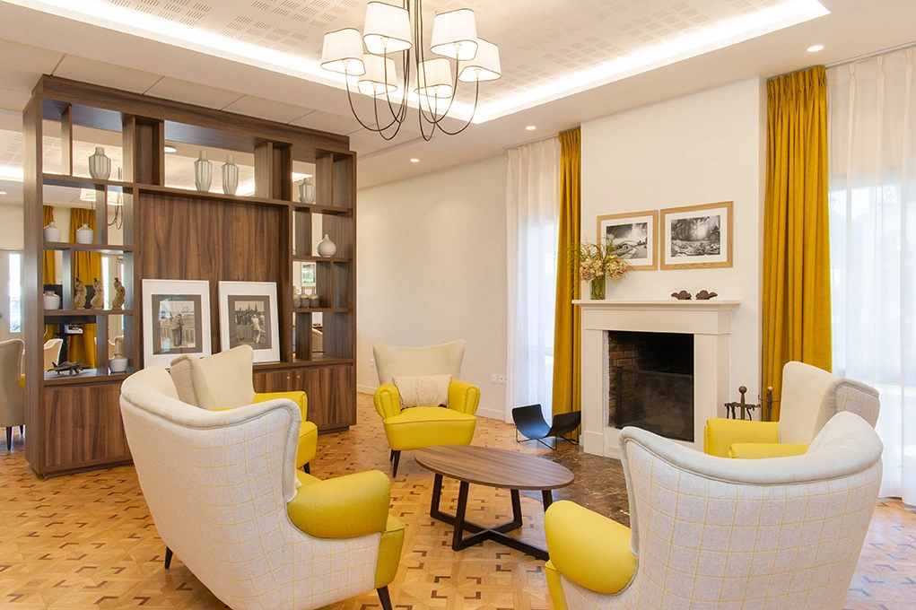 Aménagement par un architecte d'intérieur d'un espace hall hôtel