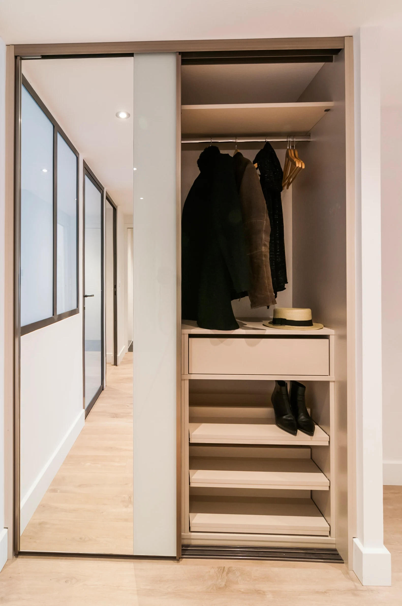 Dressing style contemporain - Décoration intérieure